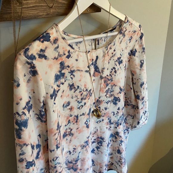 Cute Peplum RW&Co Blouse - Picture 3 of 3